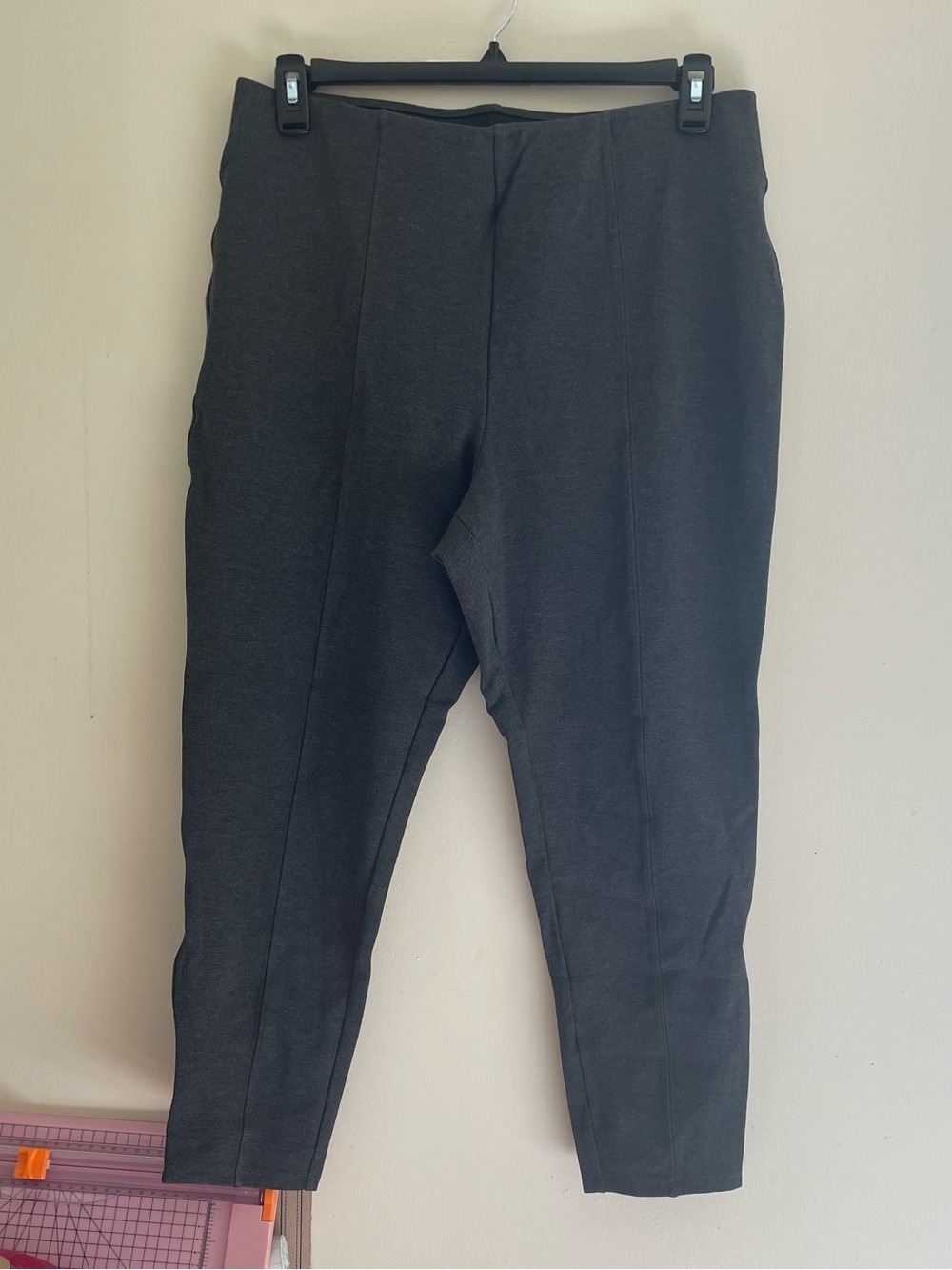 Women’s Gray Pull-On Ponte Stevie Pants